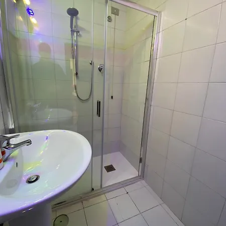 Strozzi Penthouse 4 Bedroom King Size Parking * فلورنس