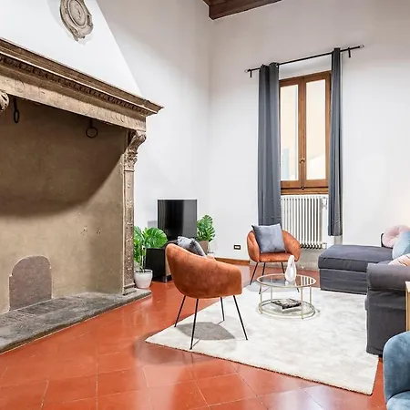 Strozzi Penthouse 4 Bedroom King Size Parking شقة *