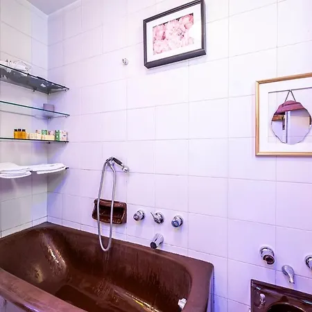 Strozzi Penthouse 4 Bedroom King Size Parking *