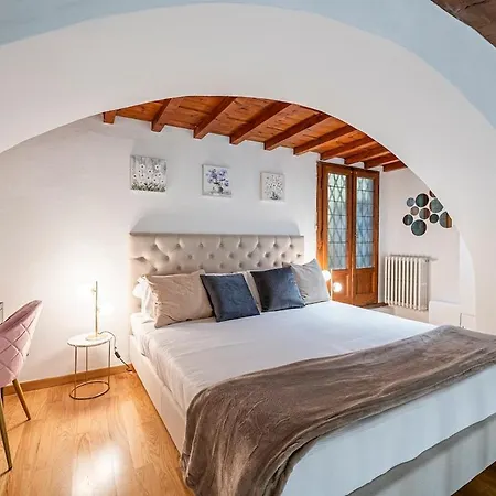Strozzi Penthouse 4 Bedroom King Size Parking *